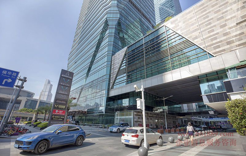 皇崗商務(wù)中心(卓越世紀(jì)中心2號(hào)樓) 出租均價(jià):139元/平米/月 福田核心區(qū) 會(huì)展中心地鐵站 周邊環(huán)境圖片
