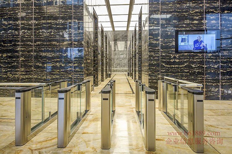 皇庭中心 出租均價(jià):139元/平米/月 福田核心區(qū) 會(huì)展中心地鐵站 電梯廳圖片