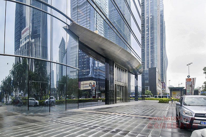 皇庭中心 出租均價(jià):139元/平米/月 福田核心區(qū) 會(huì)展中心地鐵站 一樓大門口圖片