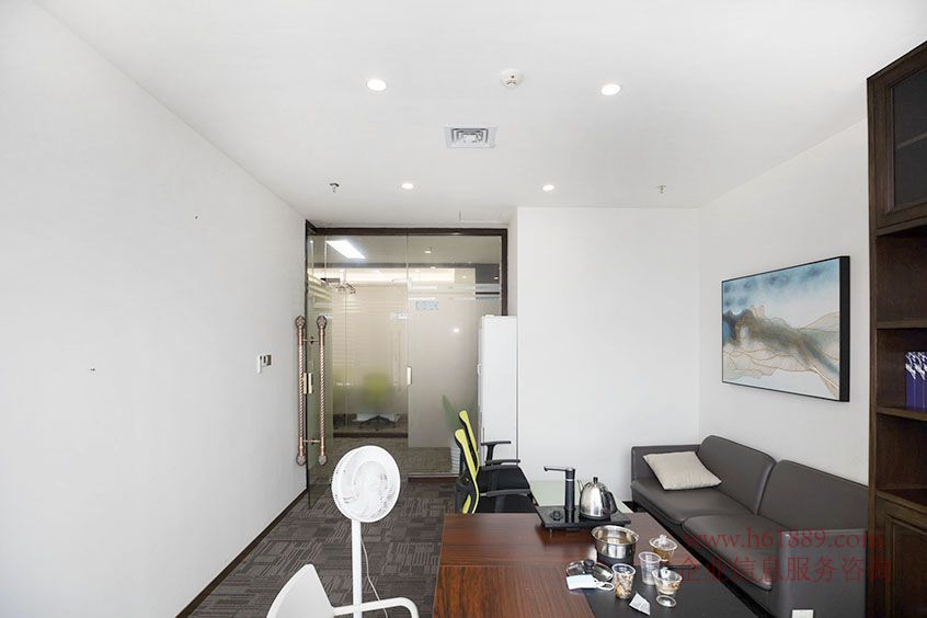 皇庭中心【皇庭中心大廈】會展中心地鐵站 地鐵1號線【羅寶線】地鐵4號線【龍華線】出租 裝修圖片